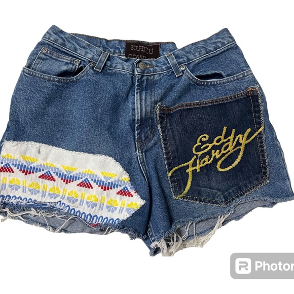 👉🏼CUSTOM👈🏼made pair of cutoff shorts. Relatively Jeans size12. No stretch - Picture 3 of 3